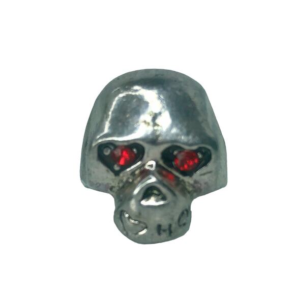 Silver and Red Skull Ring - Size 8 - Picture 3 of 7